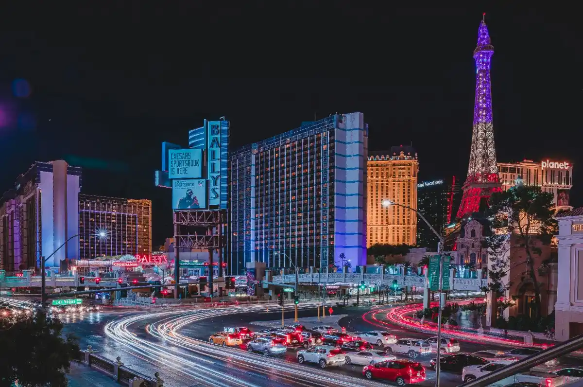 Expedia last minute hotel deals Las Vegas