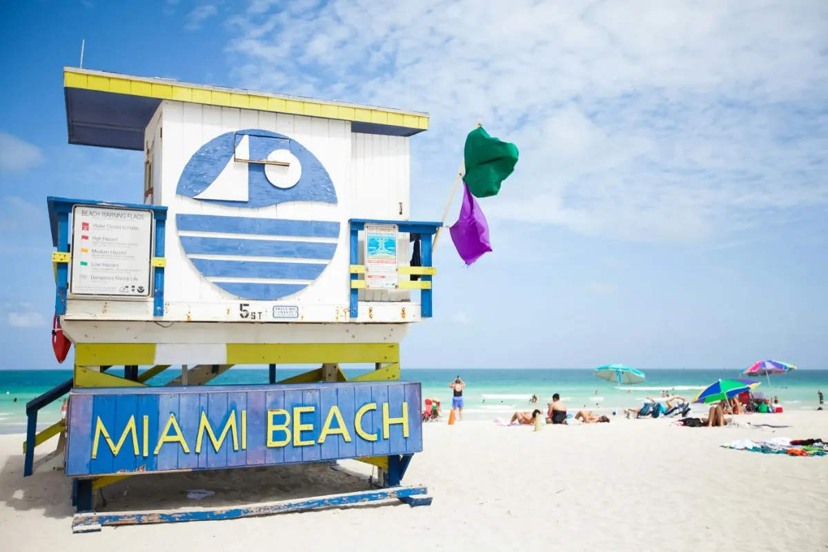 Expedia last minute hotel deals Miami Beach